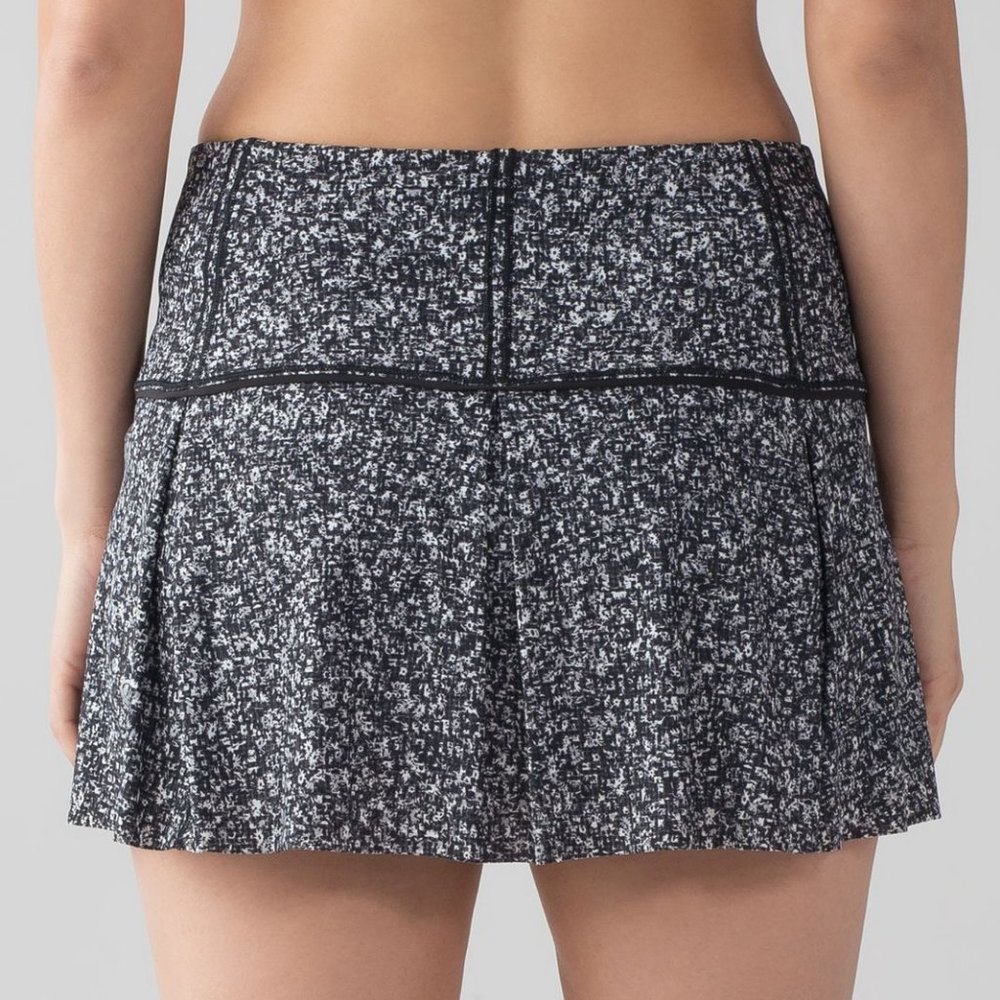 Lululemon Lost In Pace Skirt Daisy Dust Alpine